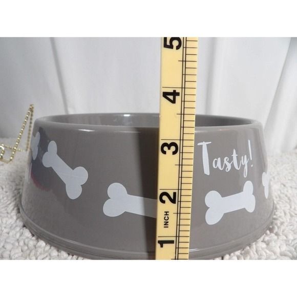 Greenbrier Kennel Club Gray Portable Dishwasher Safe Round Pet Bowl - Picture 3 of 3